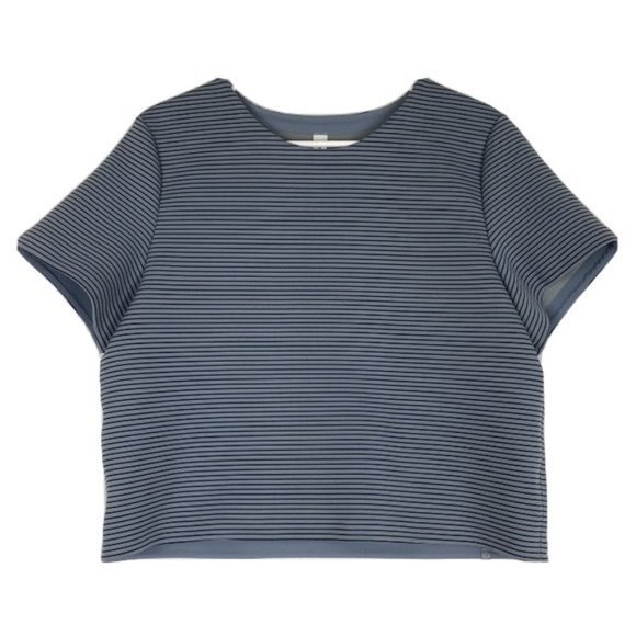Lululemon Shaped‎ Sterling Blue Striped Crop Top 10 - Picture 3 of 5
